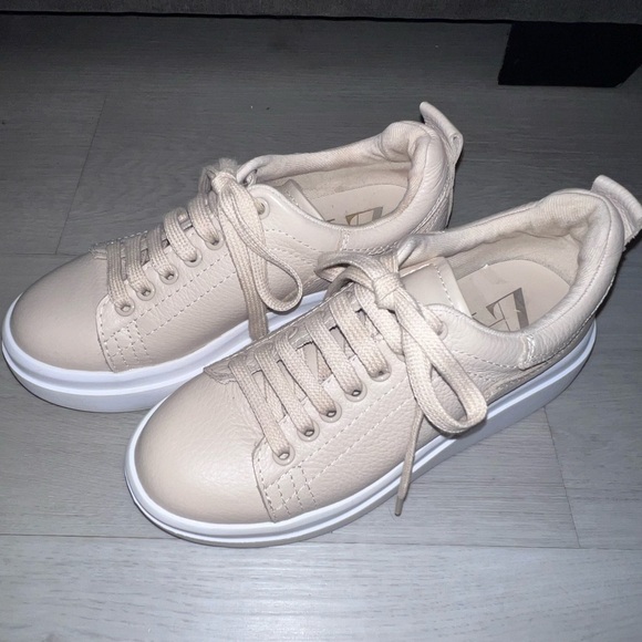 Zara Beige Nude Faux Leather Platform Sneakers - Size 6 (EU 36) - Picture 4 of 11